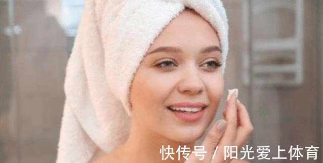 涂面霜 天热还用不用涂面霜总有女人搞错,难怪皮肤一直很差!