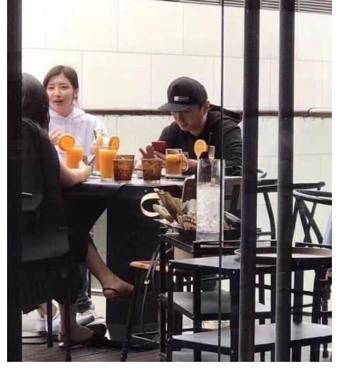 天天向上|同门不同命!北舞毕业的金晨和豆得儿,一个当导师一个却成学员