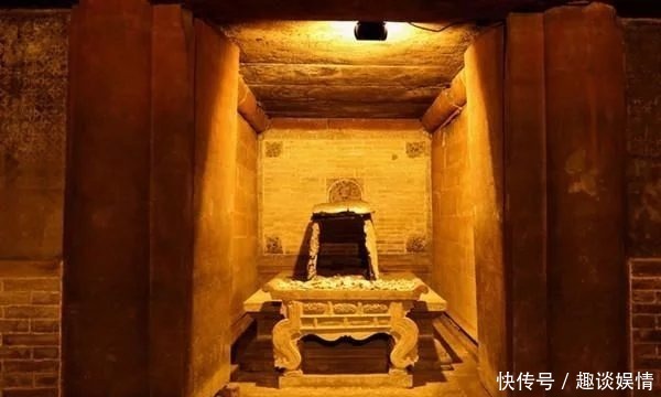 石门|古时候为了不陪葬,反锁皇陵石门后,最后一个工匠怎么逃生?