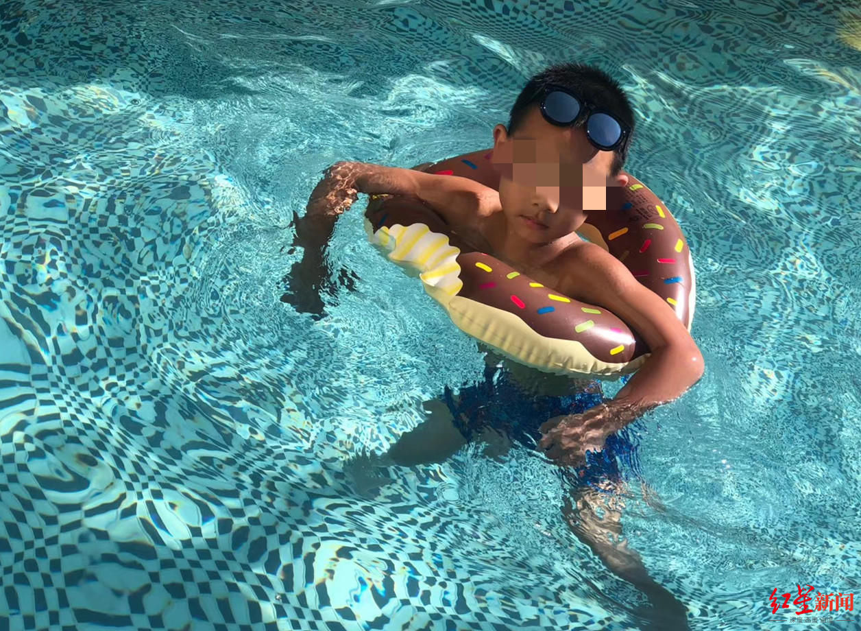 儿子|有没有同款？随时都在喊“妈” ，成都一女士和7岁儿子签下“不喊妈条约”