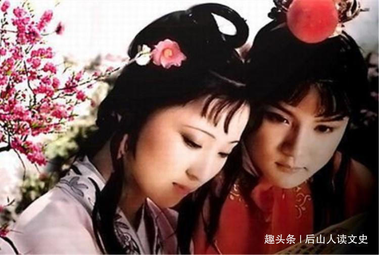 鸡髓笋$贾母分菜给宝黛凤兰,哪是宠爱这么简单,老太太深意看懂的人不多