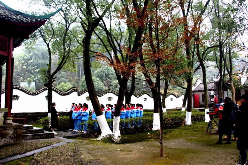 记住|记住乡愁栏目摄制组一行走进陶渊明纪念馆