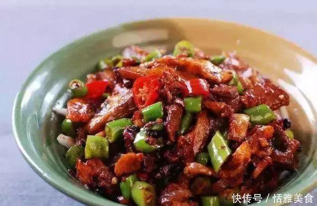 简单家常菜:咸菜炒肉丝,芒果鳕鱼,粉蒸排骨,青椒拆骨肉