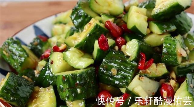 做法|凉拌黄瓜,很多人第一步就错了,做法技巧告诉你,脆爽入味又好吃