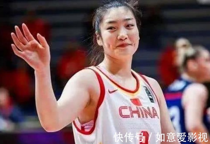 颜值担当|网传胡明轩和中国女篮姑娘李梦有恋情,事实是如此吗?