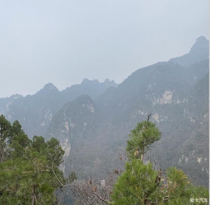 中年|波光粼粼峰林峡