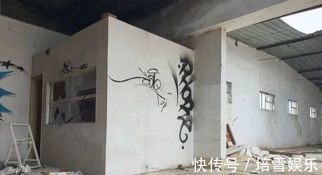 3d&这才是裸眼3D画,让人怀疑自己的眼睛,其他的立体画都弱极了