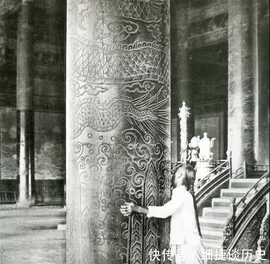 慈禧|慈禧逃亡后，日本人拍下紫禁城原始照片，杂草丛生入目满眼荒凉