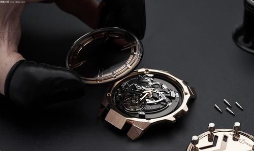 雅典BLAST又出新品 单问报时让人耳目一新