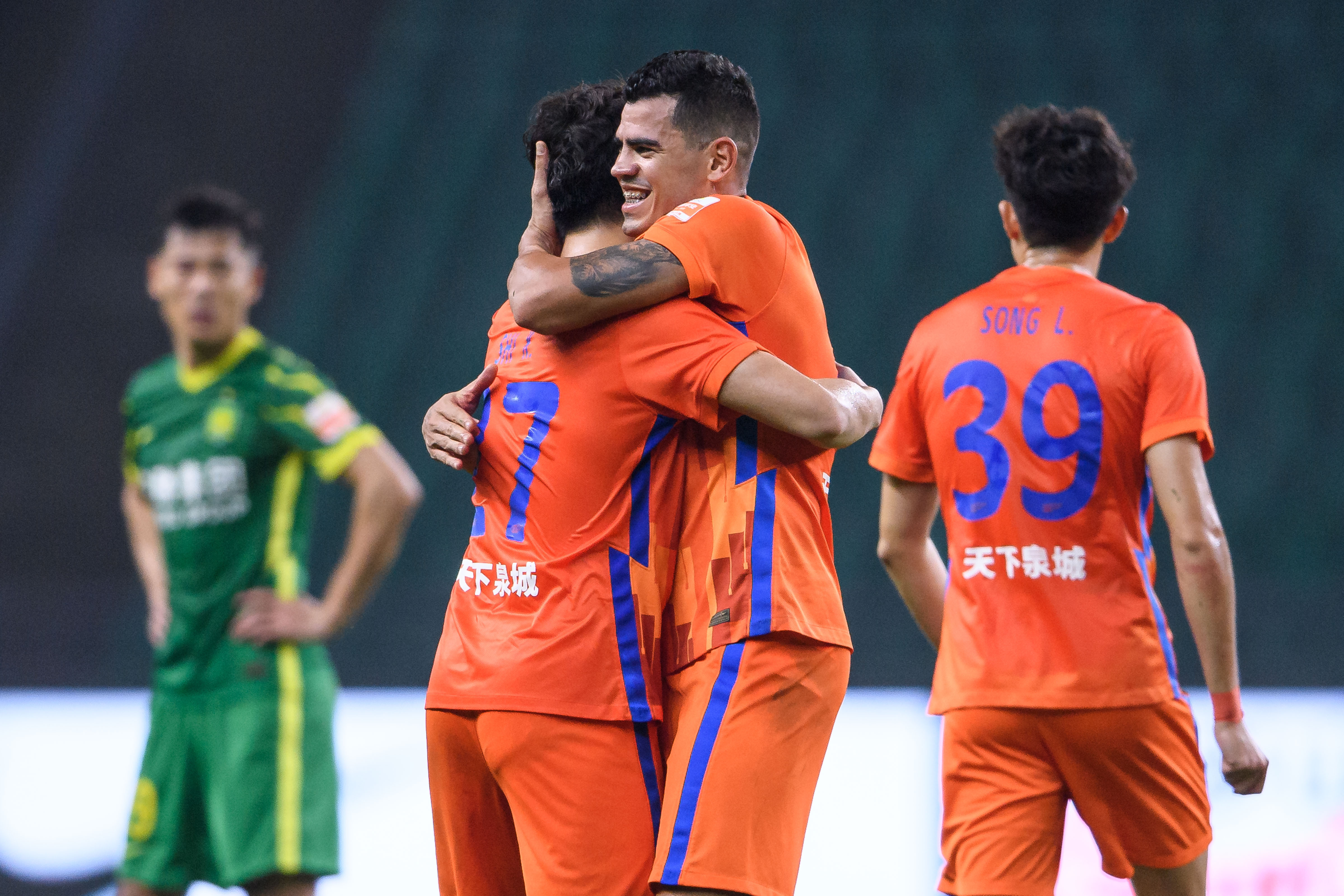 高天意|賈德松補(bǔ)時(shí)絕殺！中超：山東2-1逆轉(zhuǎn)國(guó)安 孫準(zhǔn)浩世界波