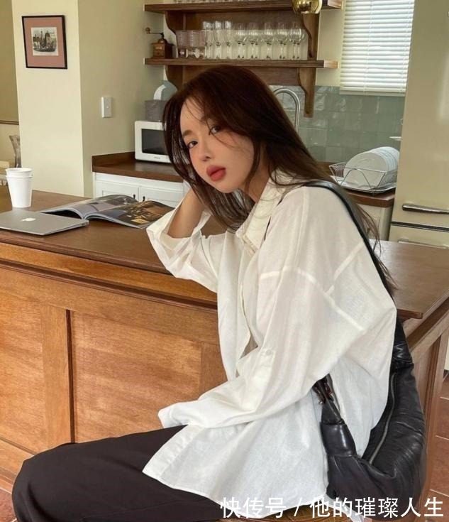 时髦 “白衬衣”怎么搭才时髦高级,试试这4个搭配新思路,谁穿谁美