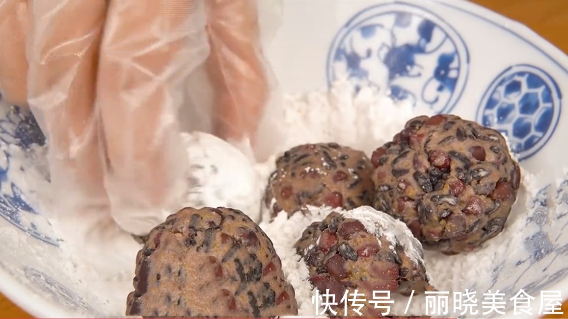 红豆|秋日进补吃红豆,92岁奶奶吃了40年,不打豆浆不熬粥,越吃越精神