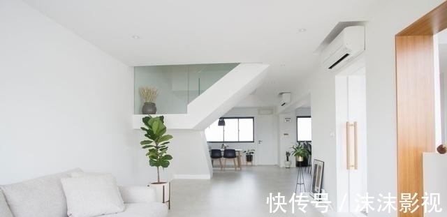 舒适度|135㎡的复式，删繁就简舒适度满分，我愿称之为我心中的“白月光”