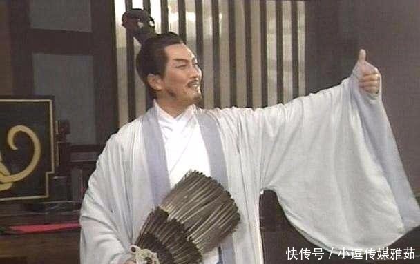 诸葛亮|诸葛亮为什么一直拿着一把扇子?原来扇子中暗藏玄机,有特殊含义