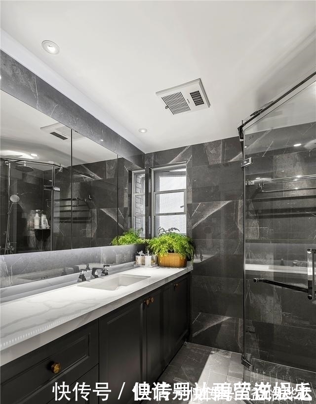 衣帽间|她家150㎡轻奢风,玄关就露着不俗的品味,客厅是她最钟爱的地方