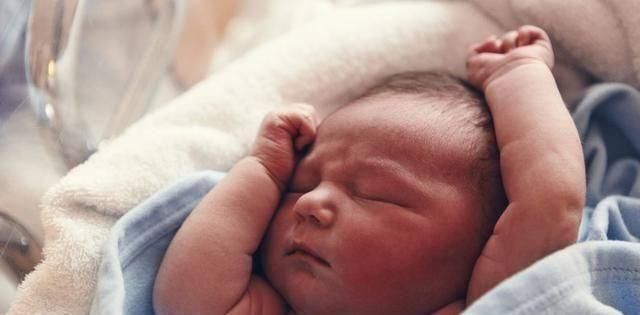 医生|宝宝出生后,“消失”的几分钟去哪了就算医生不说父母也要知道