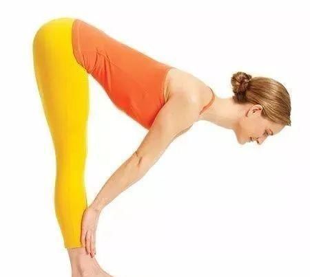 初学者|初学者练瑜伽，练对很重要，这些体式最容易做错！