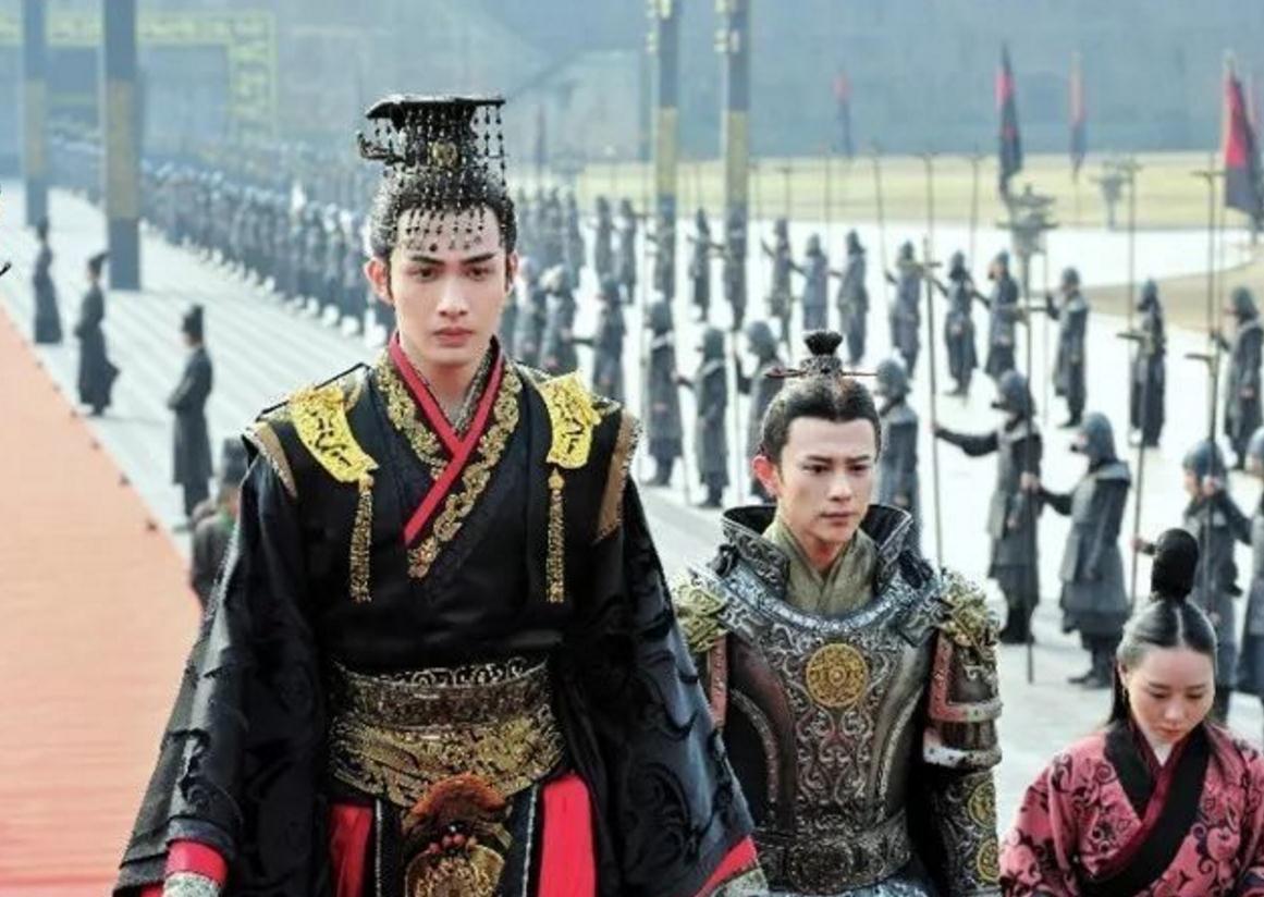 发掘#霸陵经过发掘,发现“谜样”的刑徒俑,揭开了汉朝的三个秘密