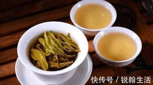 腹部|宅在家肚子大赘肉多?每天2个动作3杯水,快速消脂,突破减肥瓶颈