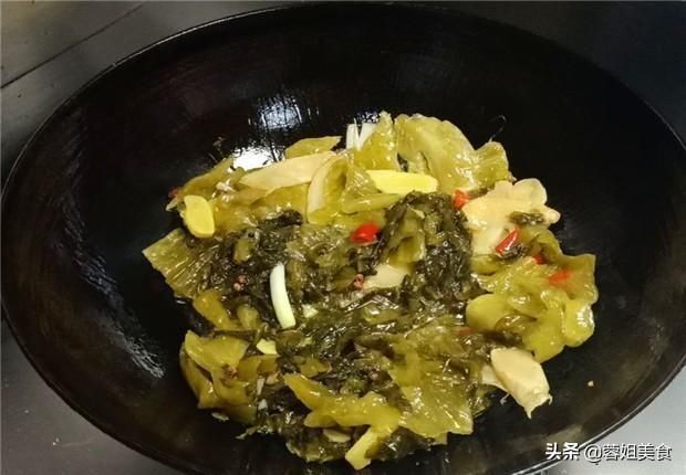 锅中|酸菜鱼的地道做法,掌握一步,鱼肉不腥味道鲜,比饭店的还好吃