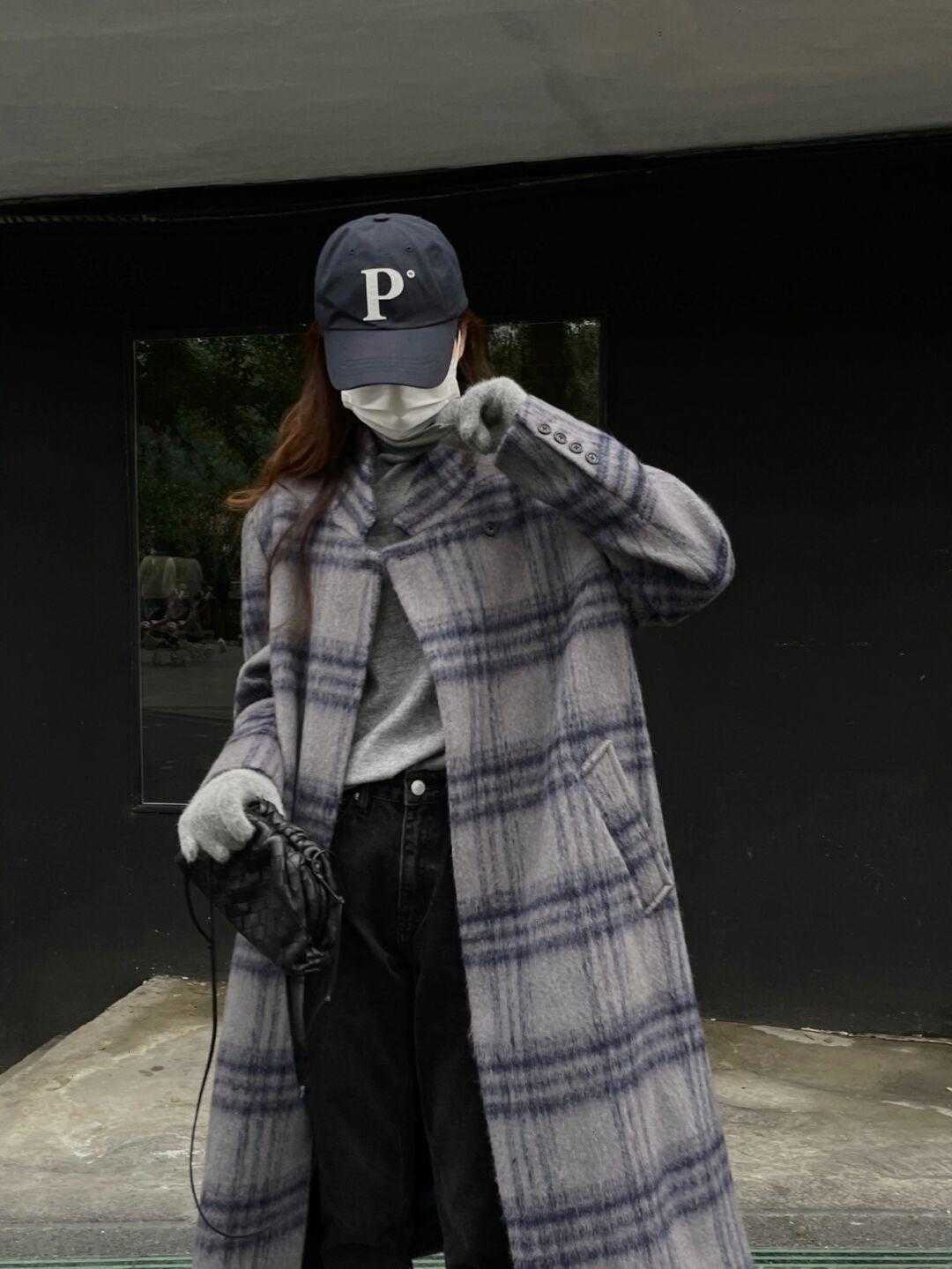 大衣 冬天穿裤子就选黑色牛仔裤,简约百搭不挑人,照着穿就对了