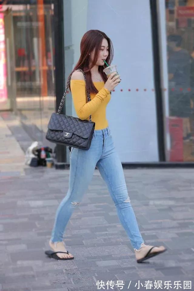 美丽时刻 微胖的美女,?破洞牛仔裤也可以装扮出御姐风格,圆满诱人