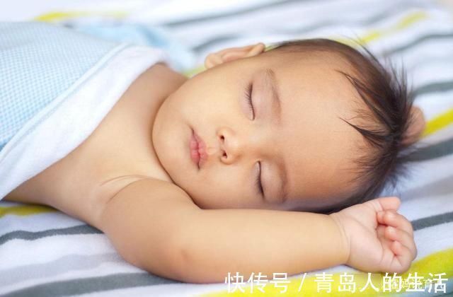 肚脐|新生儿不能勤洗澡,尤其3个地方不能乱洗,妈妈不要好心办坏事