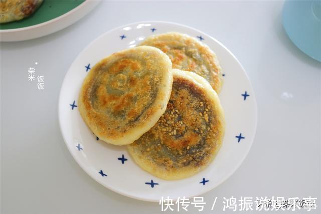 面团|土豆别总炒着吃了，换个新花样，又香又软，大人孩子都喜欢