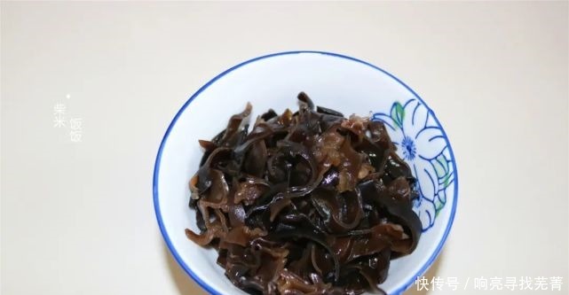 凉拌菜|洋葱这样做，简单又好吃，清爽开胃增加食欲，夏天吃正当时！