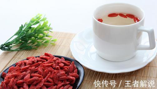 亢奋者|每晚睡前干嚼几粒枸杞,坚持一个月,身体会有哪些变化呢?