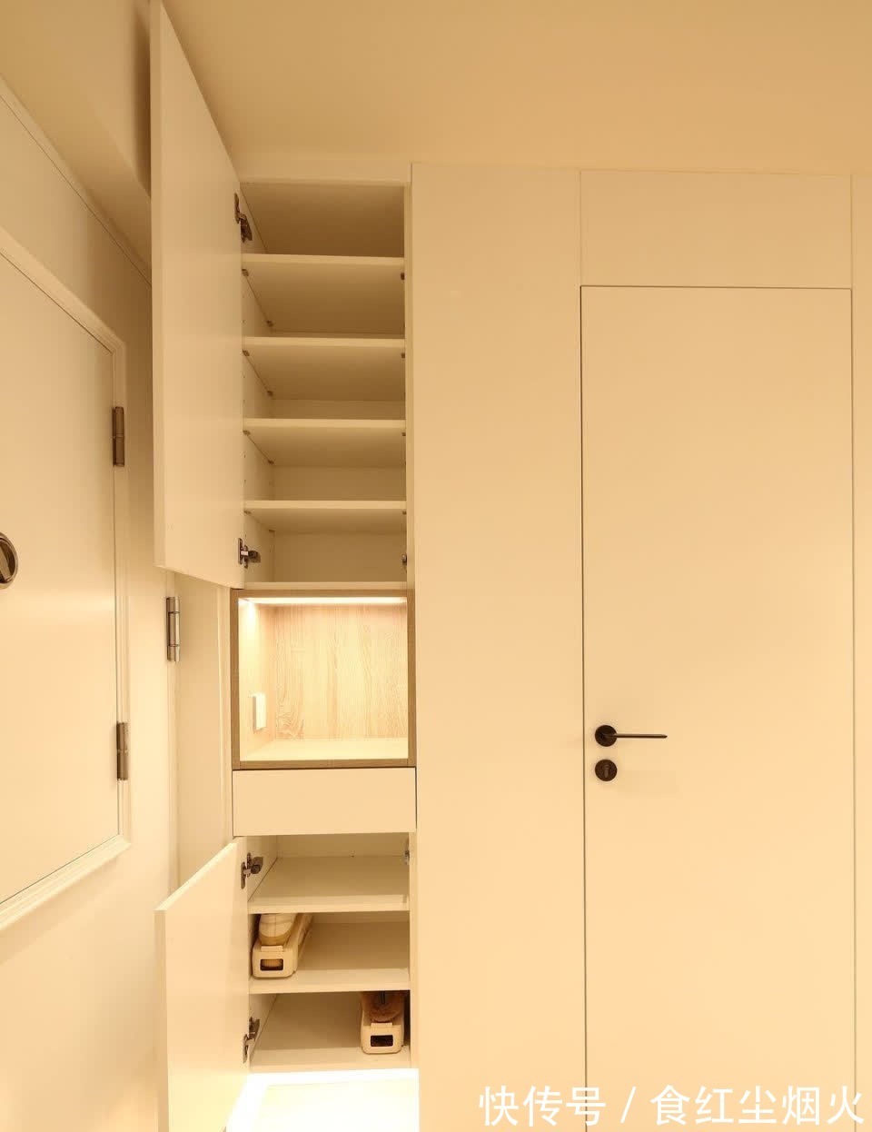 收纳|一家6口挤进56㎡小宅,虽小但布置却井井有条,生活过得十分幸福