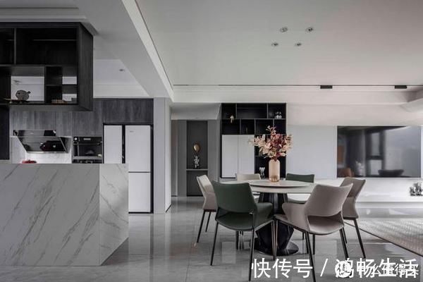 背景墙|越来越多人沙发不靠墙,往前挪动50cm,效果不是一般的大气、实用