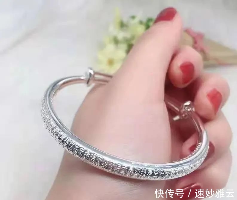 伺候|金镯&银镯&翡翠镯 哪个最难伺候?如何保养?