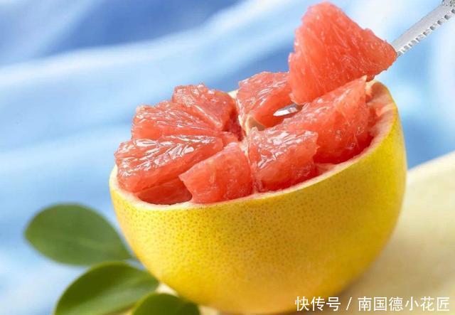 买到|买柚子时记住“4不要”,买到的柚子个个皮薄肉满,一挑一个准