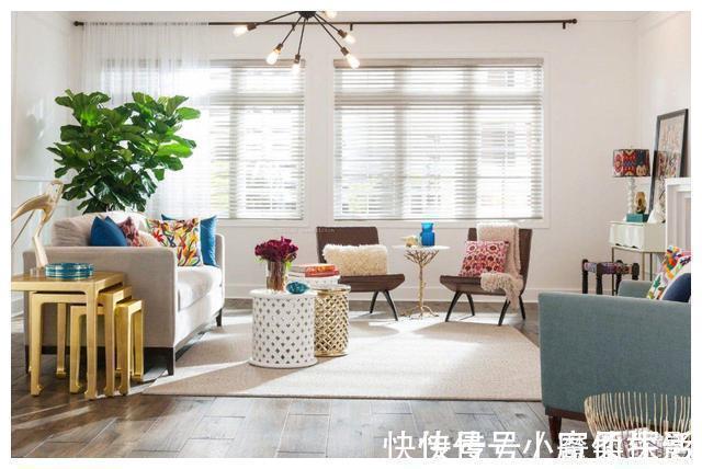 沙发|有钱人家里客厅从不装茶几，显得笨重不实用，如此设计，高档漂亮