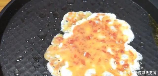 美味|2西红柿和几片豆皮,教你慵懒的早餐练习,简单开胃,营养美味