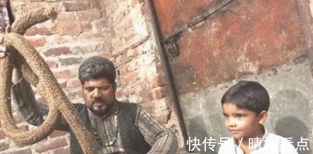 印度通天绳|印度通天绳有多神秘:爬上绳子的小孩去哪里了?可能是障眼法吗?