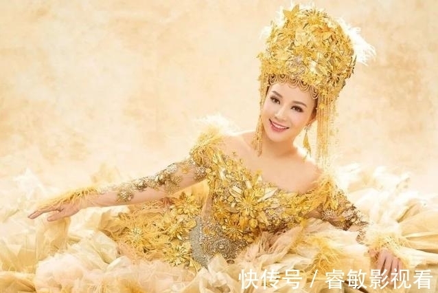 艺术学院|她5岁双目失明,却在《星光大道》一唱成名,如今生活怎么样了?
