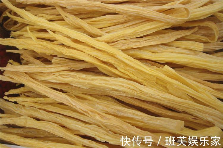 泡腐竹|腐竹被称为“浓缩后的豆浆”,正确挑选腐竹和泡发的方式教给你