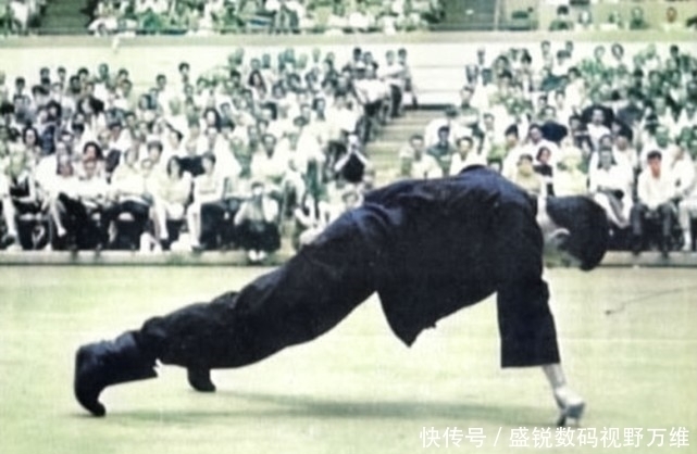 超级武器|罕见彩照揭秘李小龙到底强在哪?身体每一处都是“超级武器”