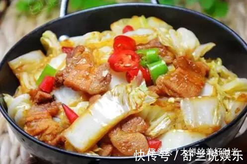 早餐不吃馒头了，天冷就适合来一锅，有肉有菜，吃上一碗暖心暖胃