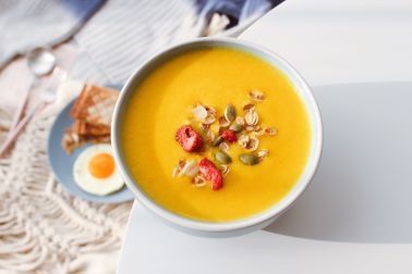 还在排队买豆浆？自己在家做一份南瓜小米糊，细腻还好喝