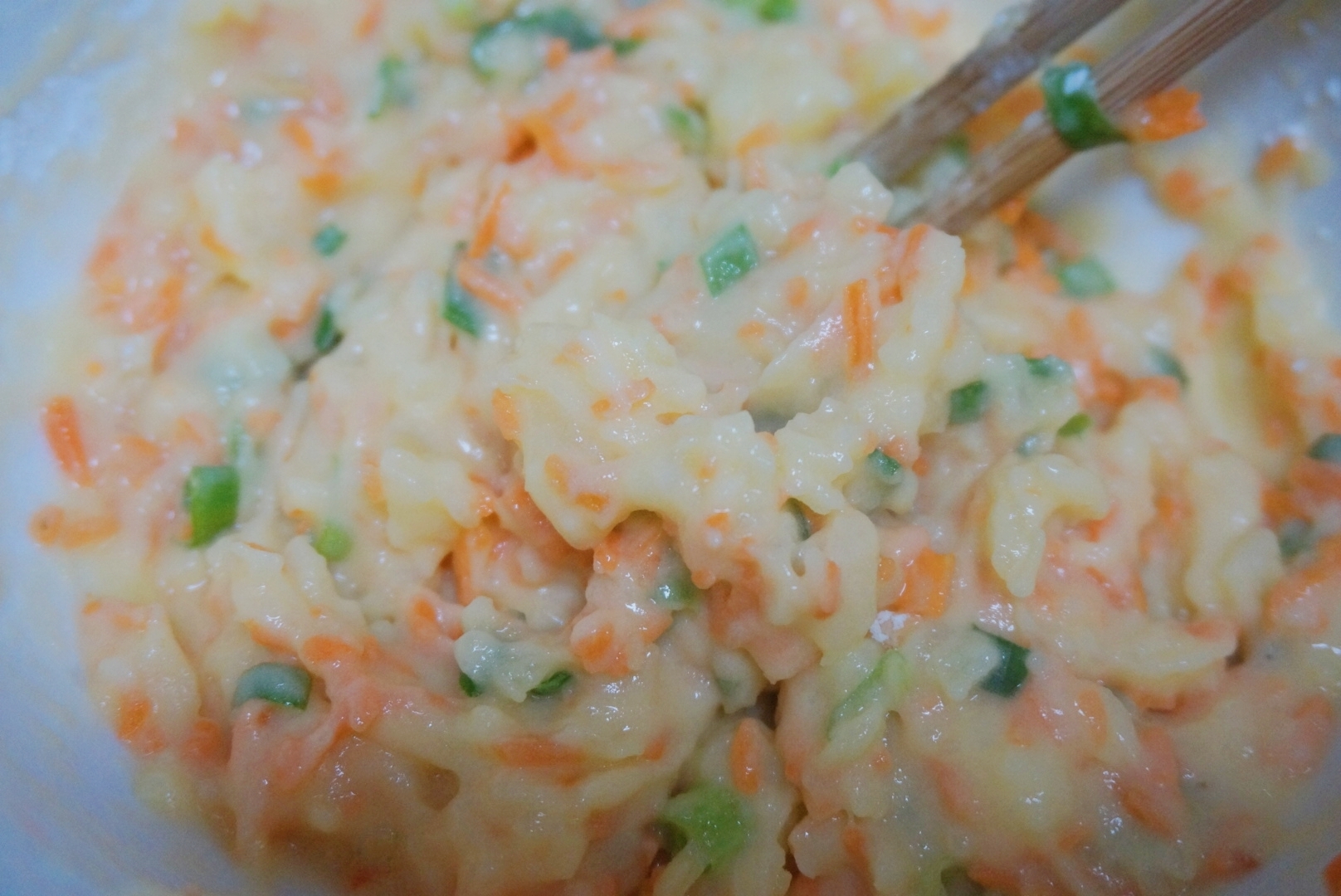 这菜一年四季都便宜,用它做个小吃,酥酥脆脆