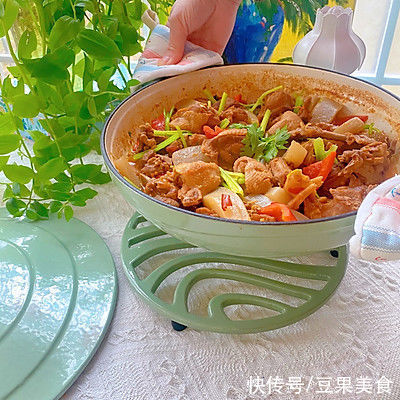 小芹菜|酱香焖鸭鲜嫩入味满屋飘香