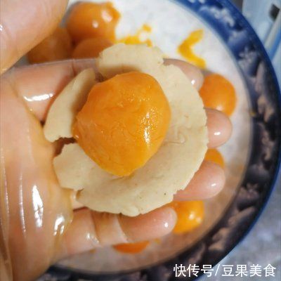 月饼|#“佳”节好滋味#莲蓉蛋黄月饼