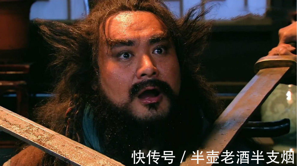 穆春!屬性高不如裝備好:史進李逵武功高強,為何倒在兩件奇門兵器之下?