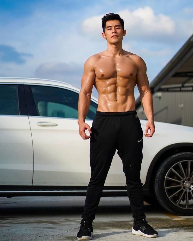 负荷|用绳索器械增加腹肌训练的负荷，4个动作燃爆腹肌，练就6块腹肌