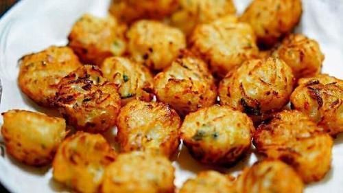 炸萝卜丸子,用淀粉用面粉都不对,这样做外酥里嫩,鲜香味美