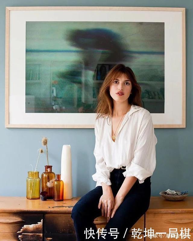 收下这份巨显脸小的「夏日法式发型」指南,时髦又好打理~