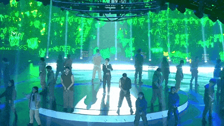 家族|王一博“綠色環(huán)保”家族演唱會(huì)，一曲《無(wú)感》扭到你心里了沒(méi)？